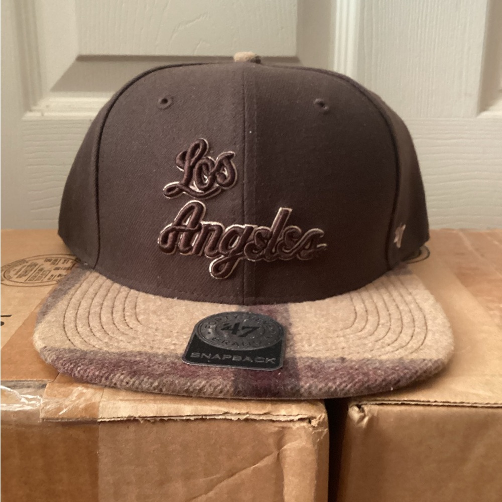 🔥Los Angeles Lakers Brown And Tan Snapback Hat NEW🔥